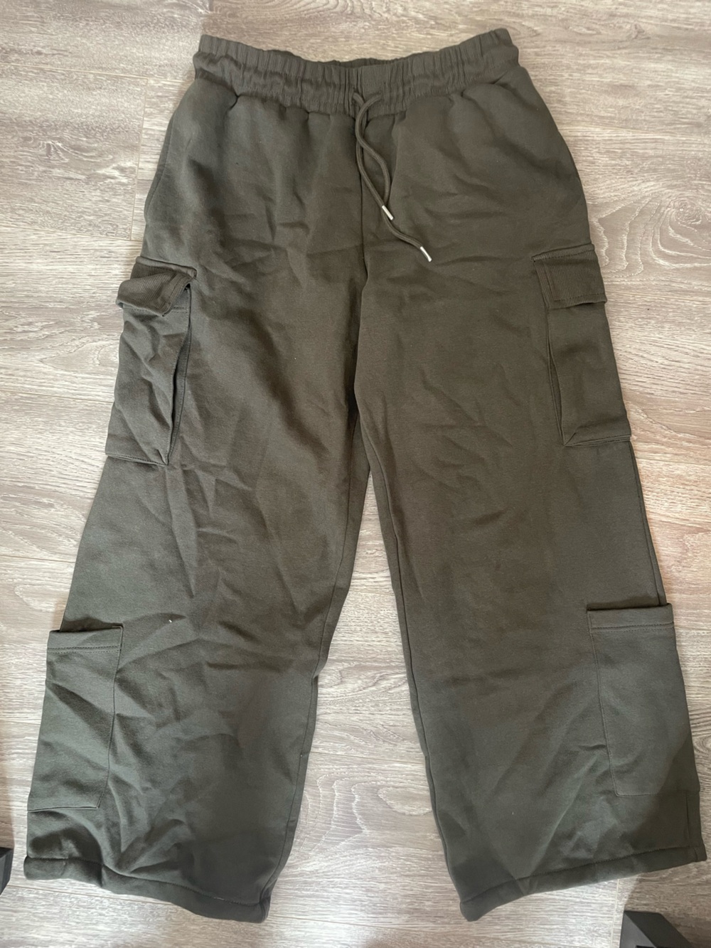 Zara Women’s Dark Olive Cargo Joggers